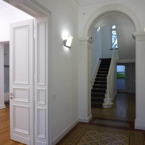 eingangsbereich jugendstilvilla lackierungen in hochglanzlack